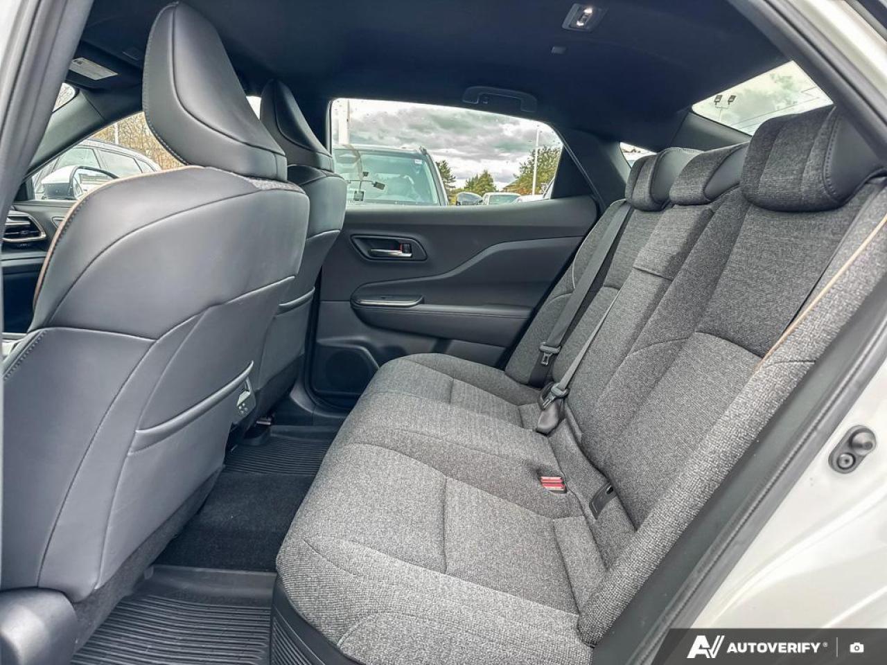 2023 Toyota Crown XLE HYBRID   SNOW TIRES INCLUDED   APPLE CARPLAY Photo