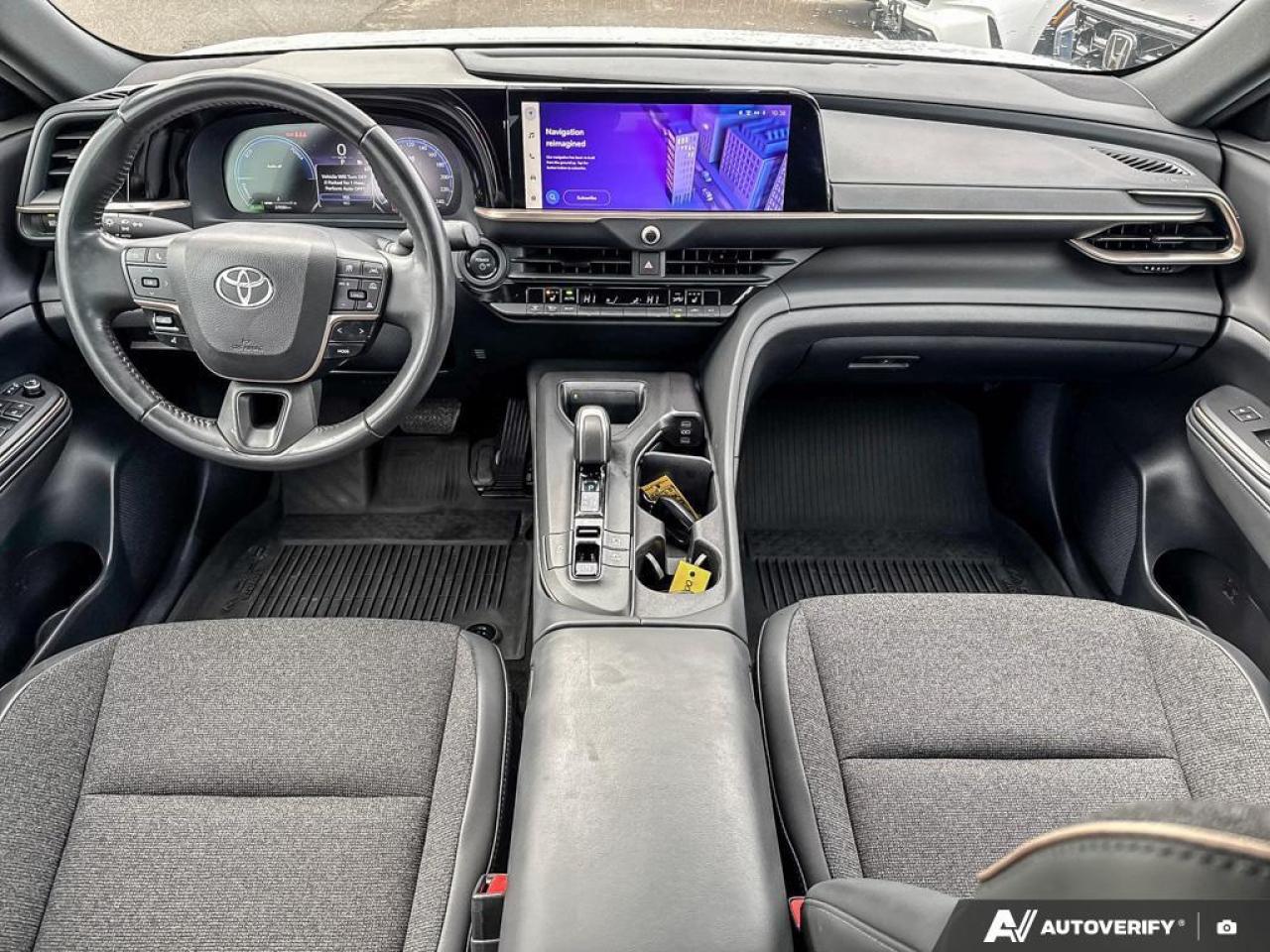 2023 Toyota Crown XLE HYBRID   SNOW TIRES INCLUDED   APPLE CARPLAY Photo