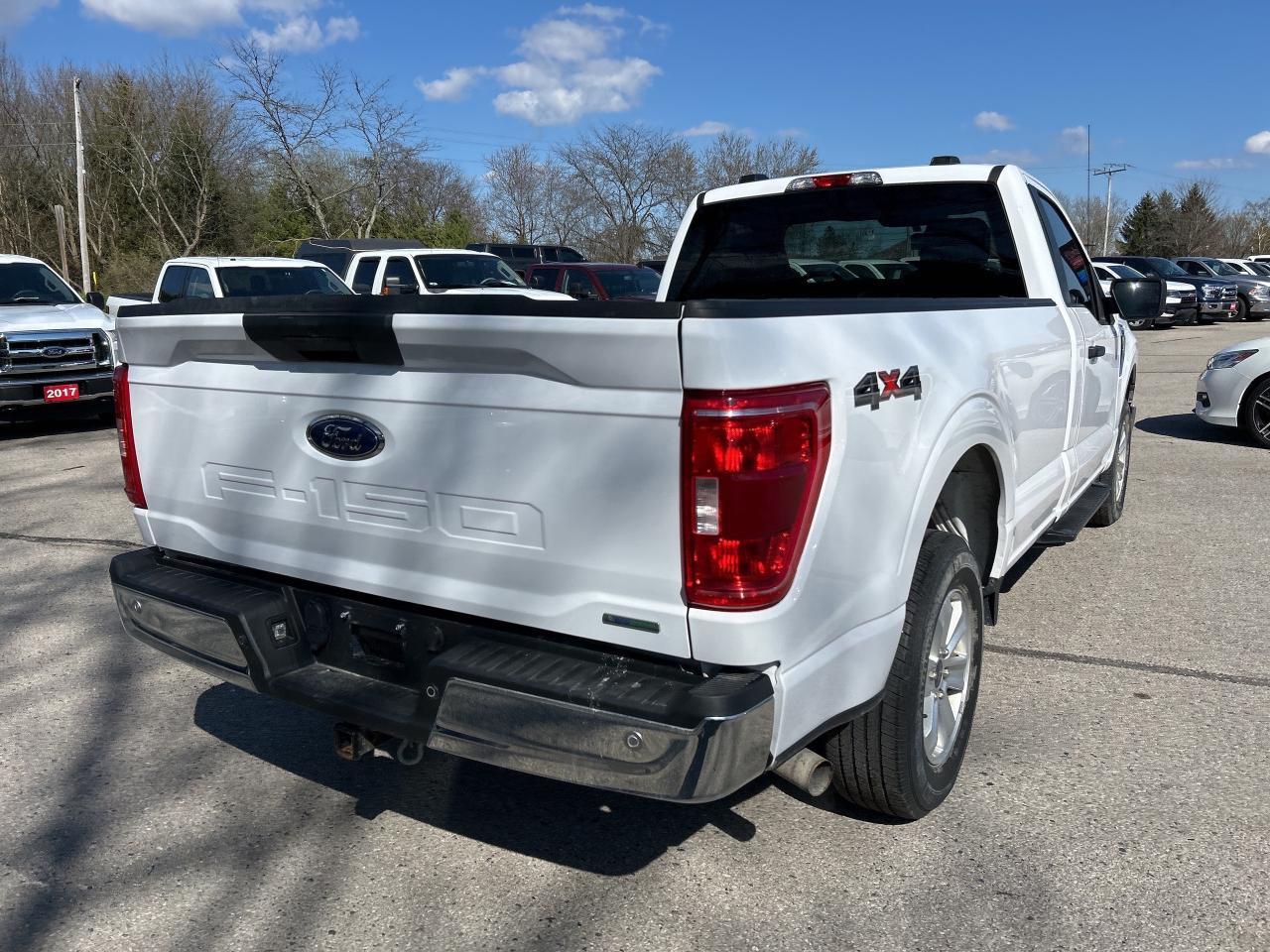 2021 Ford F-150 XLT, CLEAN CARFAX, 4X4, BOX LINER Photo