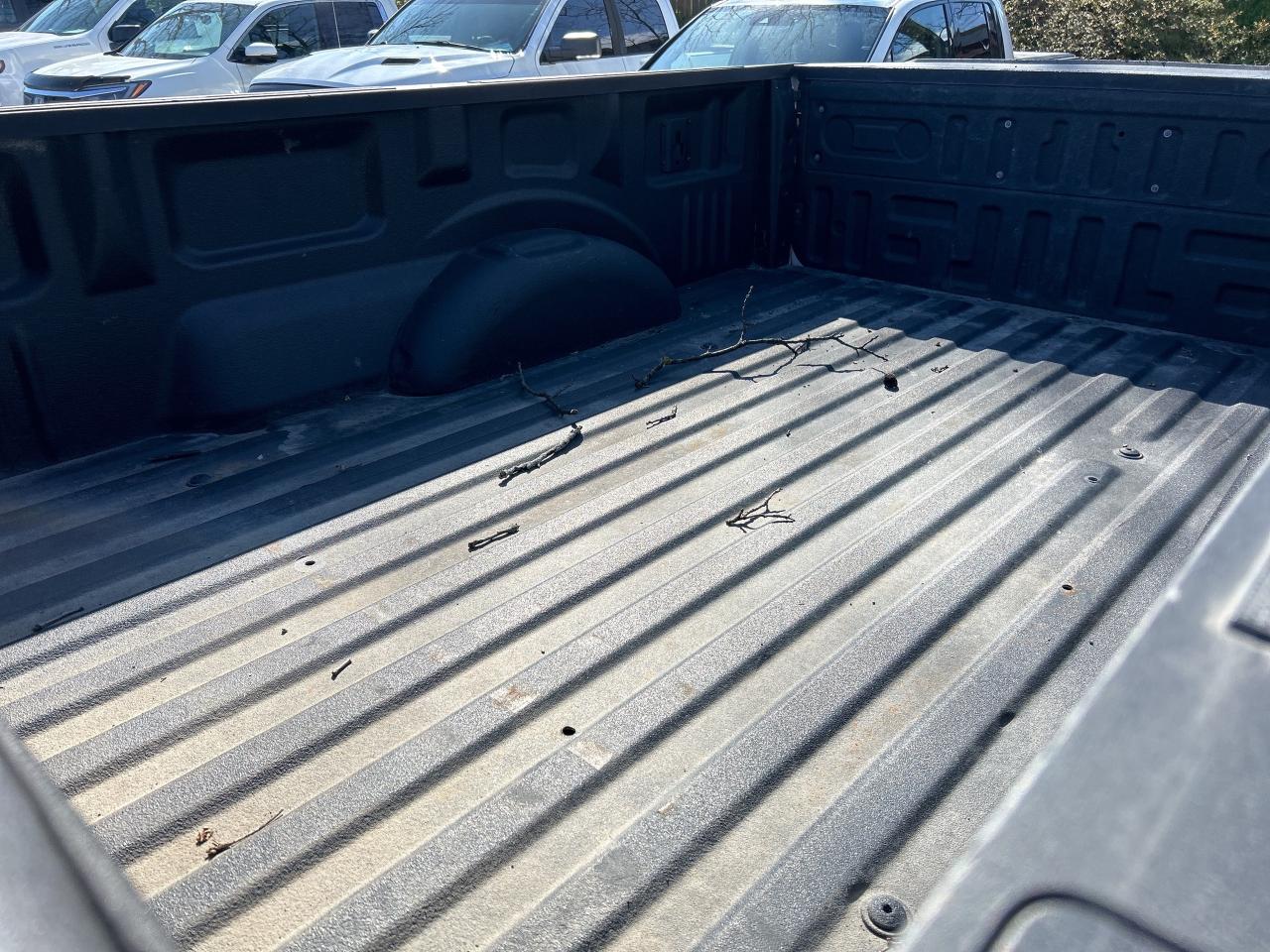 2021 Ford F-150 XLT, CLEAN CARFAX, 4X4, BOX LINER Photo