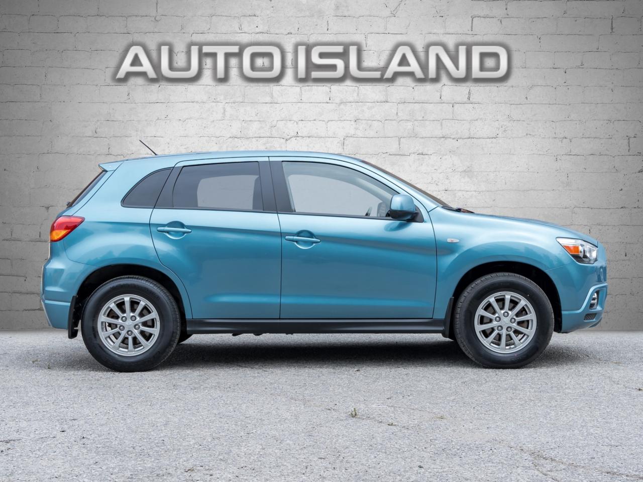 2011 Mitsubishi RVR SE -One Owner-Heated Seats-Bluetooth-Dealer Servic Photo2