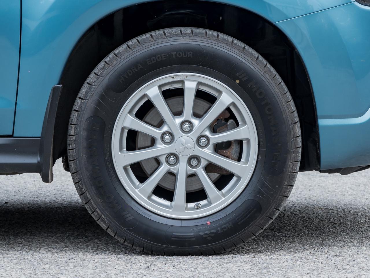 2011 Mitsubishi RVR SE -One Owner-Heated Seats-Bluetooth-Dealer Servic Photo