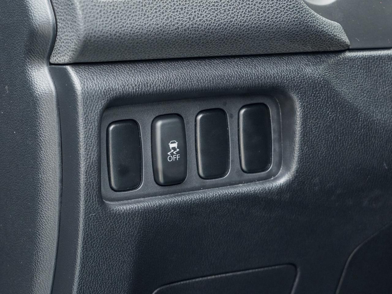 2011 Mitsubishi RVR SE -One Owner-Heated Seats-Bluetooth-Dealer Servic Photo