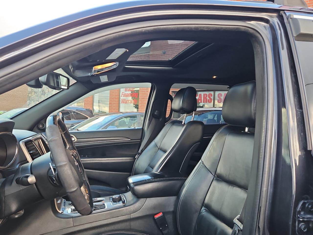 2016 Jeep Grand Cherokee 4WD LIMITED Photo