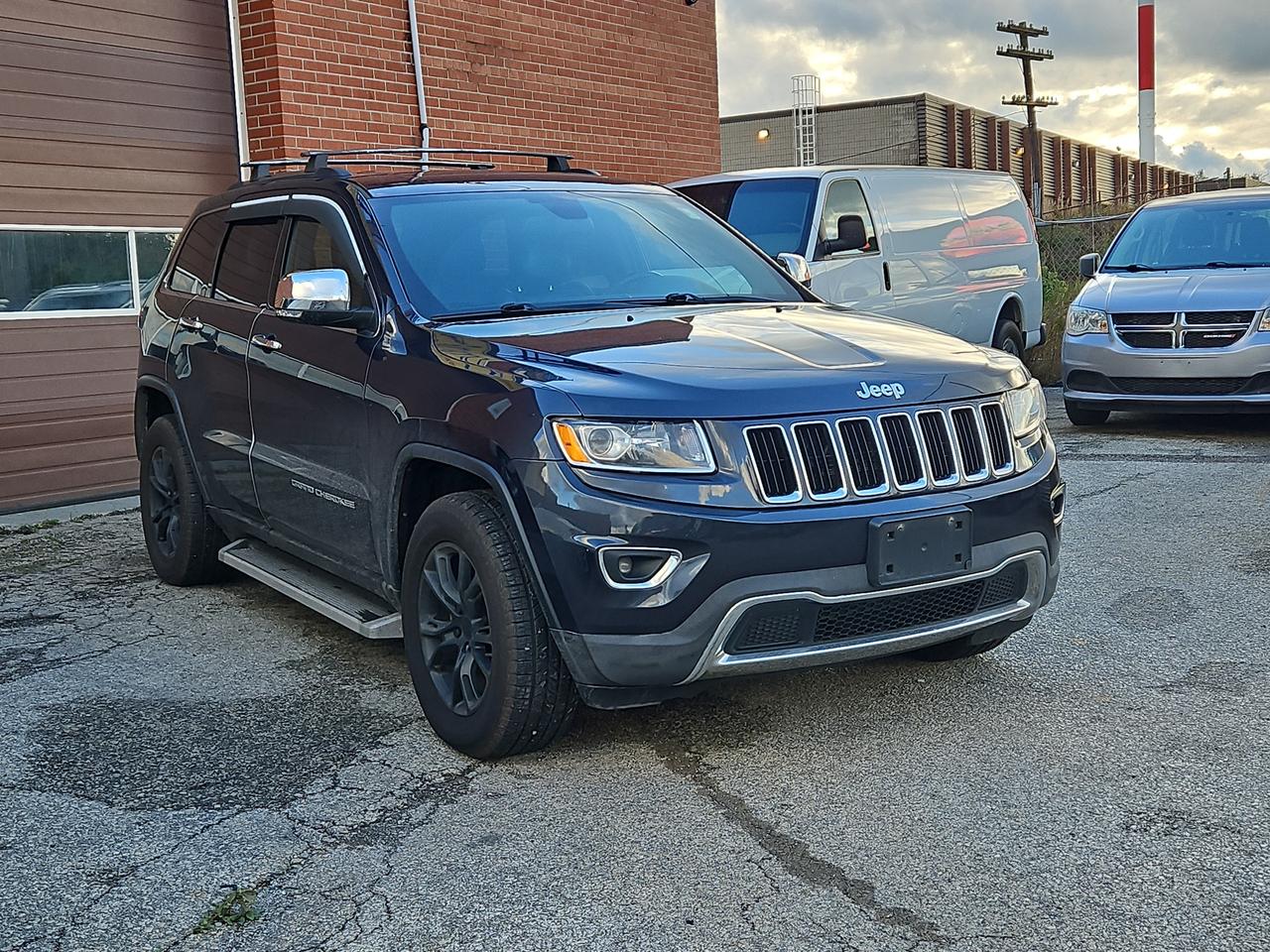 2016 Jeep Grand Cherokee 4WD LIMITED Photo