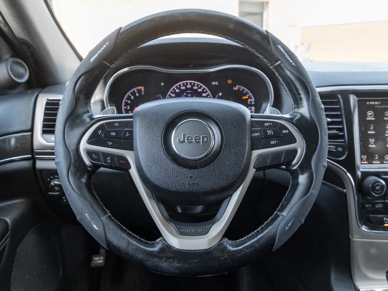2016 Jeep Grand Cherokee 4WD LIMITED Photo