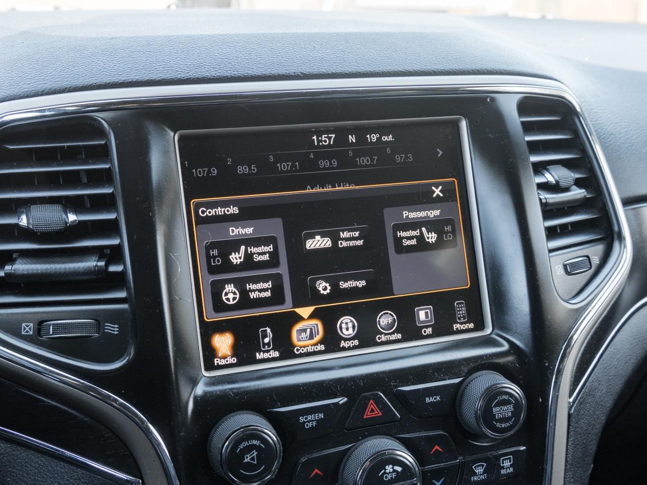 2016 Jeep Grand Cherokee 4WD LIMITED Photo