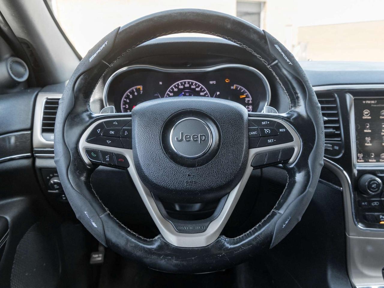 2016 Jeep Grand Cherokee 4WD LIMITED Photo