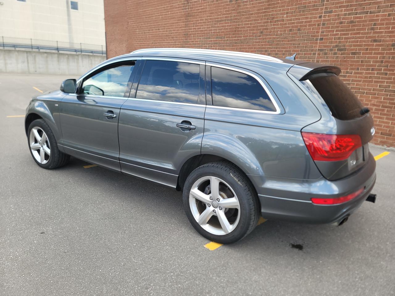 2013 Audi Q7 Quattro 4dr 3.0L Premium !!! Low KMS !!! Photo