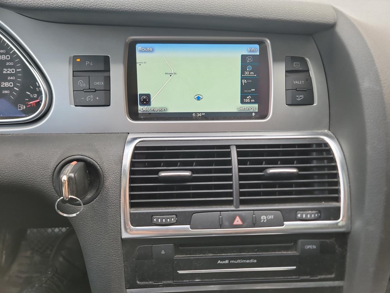 2013 Audi Q7 Quattro 4dr 3.0L Premium !!! Low KMS !!! Photo