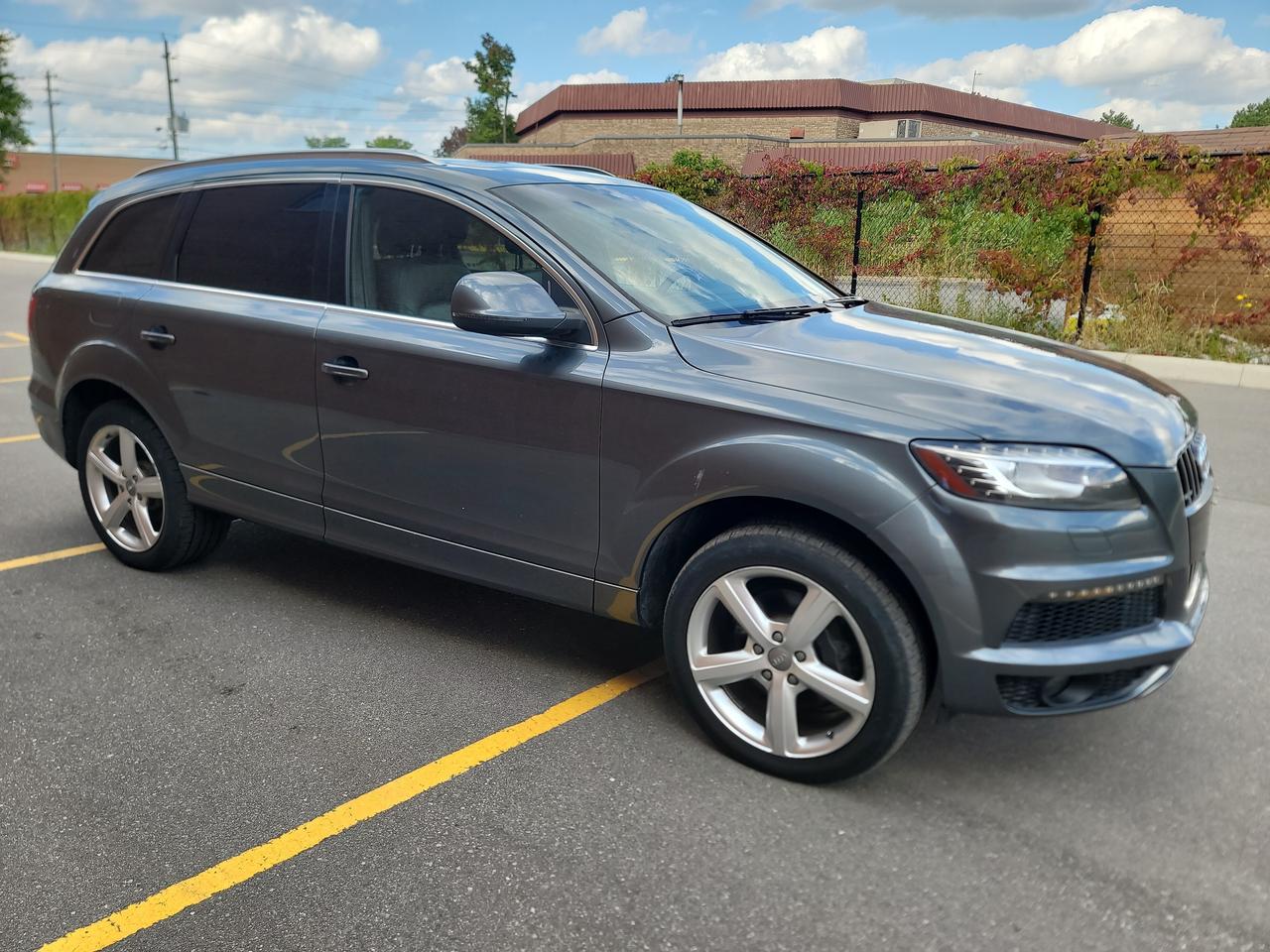 2013 Audi Q7 Quattro 4dr 3.0L Premium !!! Low KMS !!! Photo4