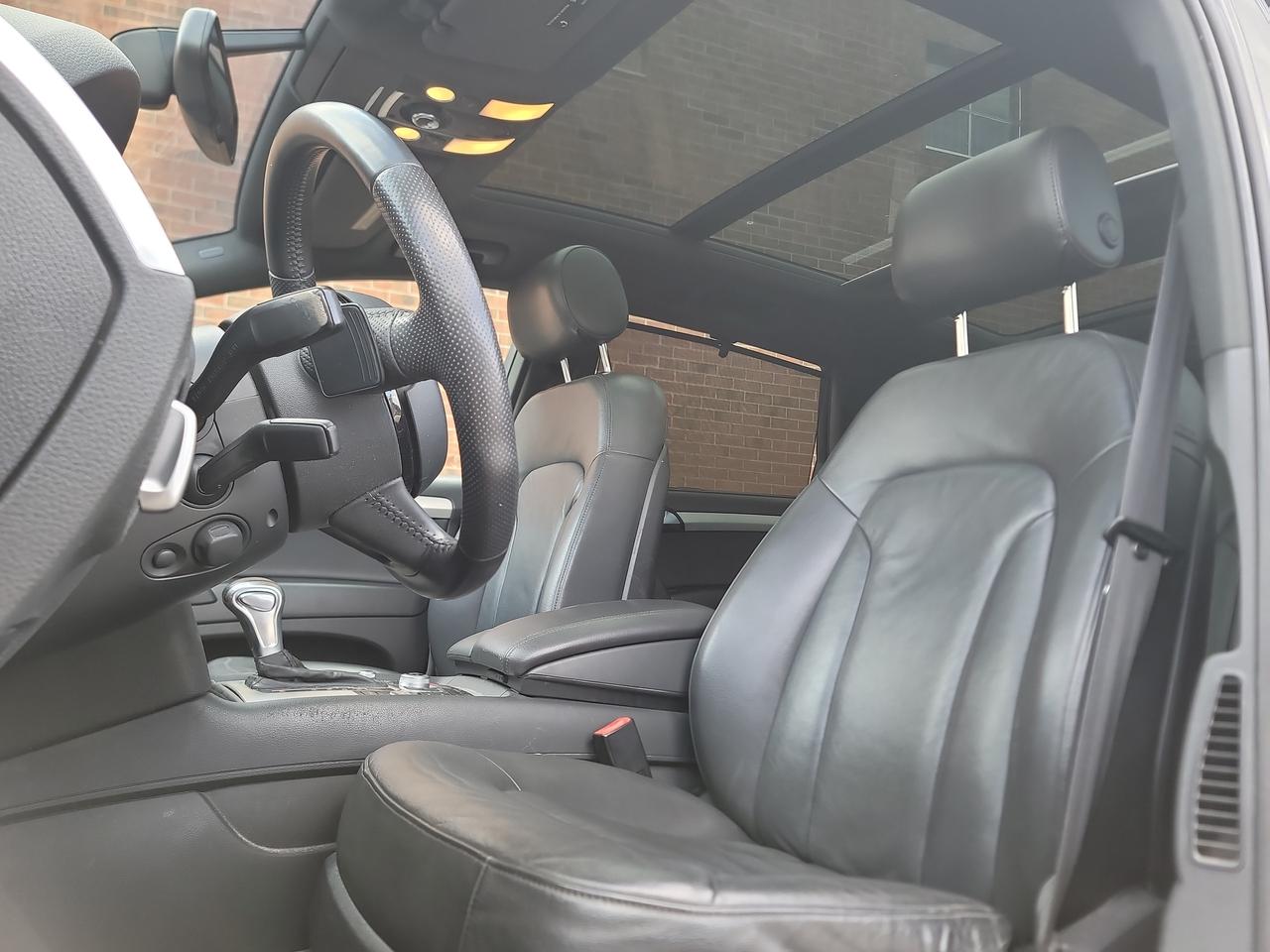 2013 Audi Q7 Quattro 4dr 3.0L Premium !!! Low KMS !!! Photo