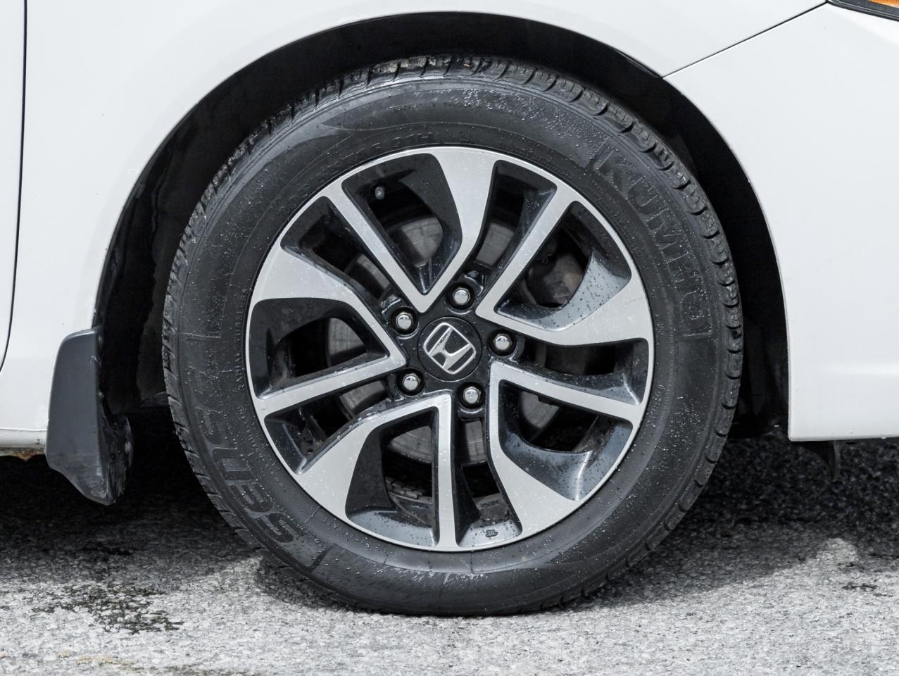 2015 Honda Civic EX -Sunroof-Backup Cam-Alloys-Heated Seats Photo3