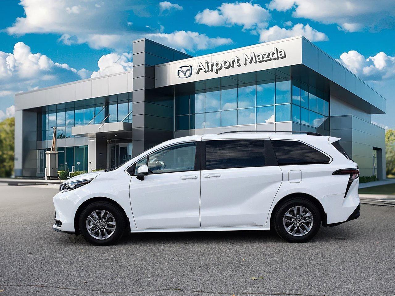 2025 Toyota Sienna LE Finance Discount $1500 Applied Photo