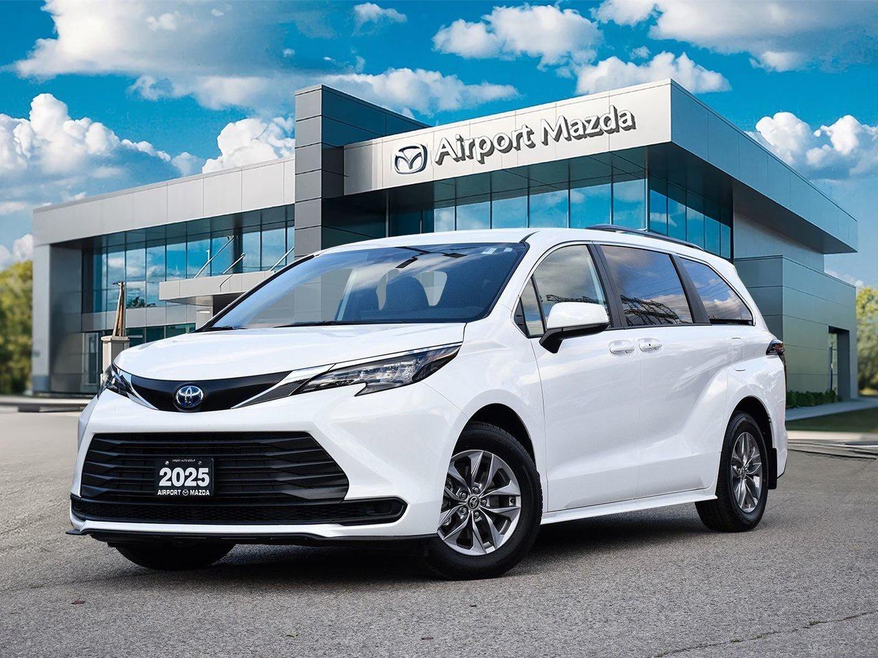 2025 Toyota Sienna LE Finance Discount $1500 Applied Photo0