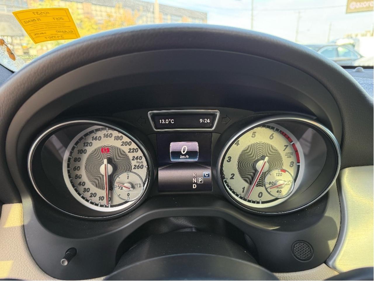 2017 Mercedes-Benz GLA GLA250 AMG Package LOW KMs FullyLoaded CleanCarfax Photo