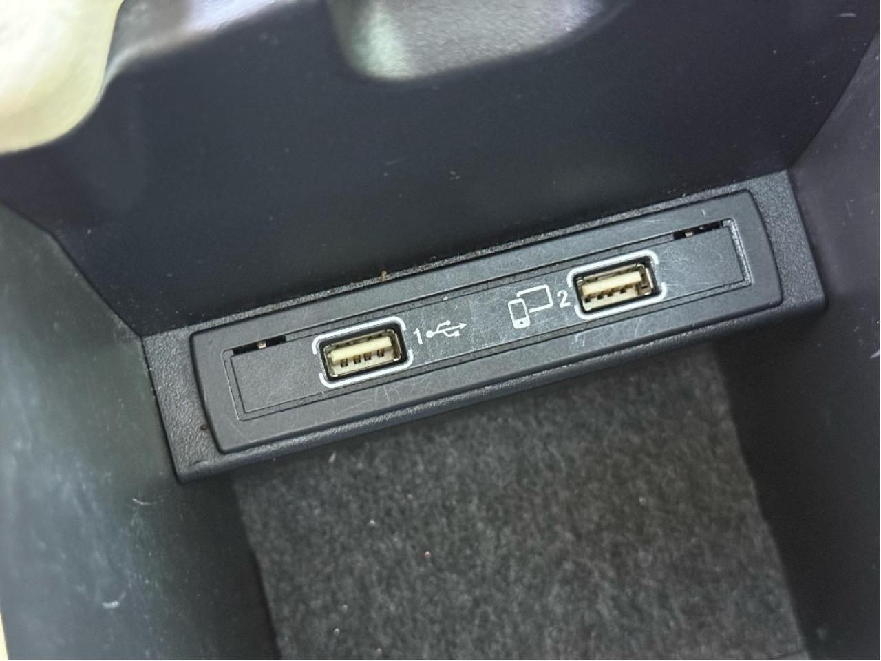 2017 Mercedes-Benz GLA GLA250 AMG Package LOW KMs FullyLoaded CleanCarfax Photo