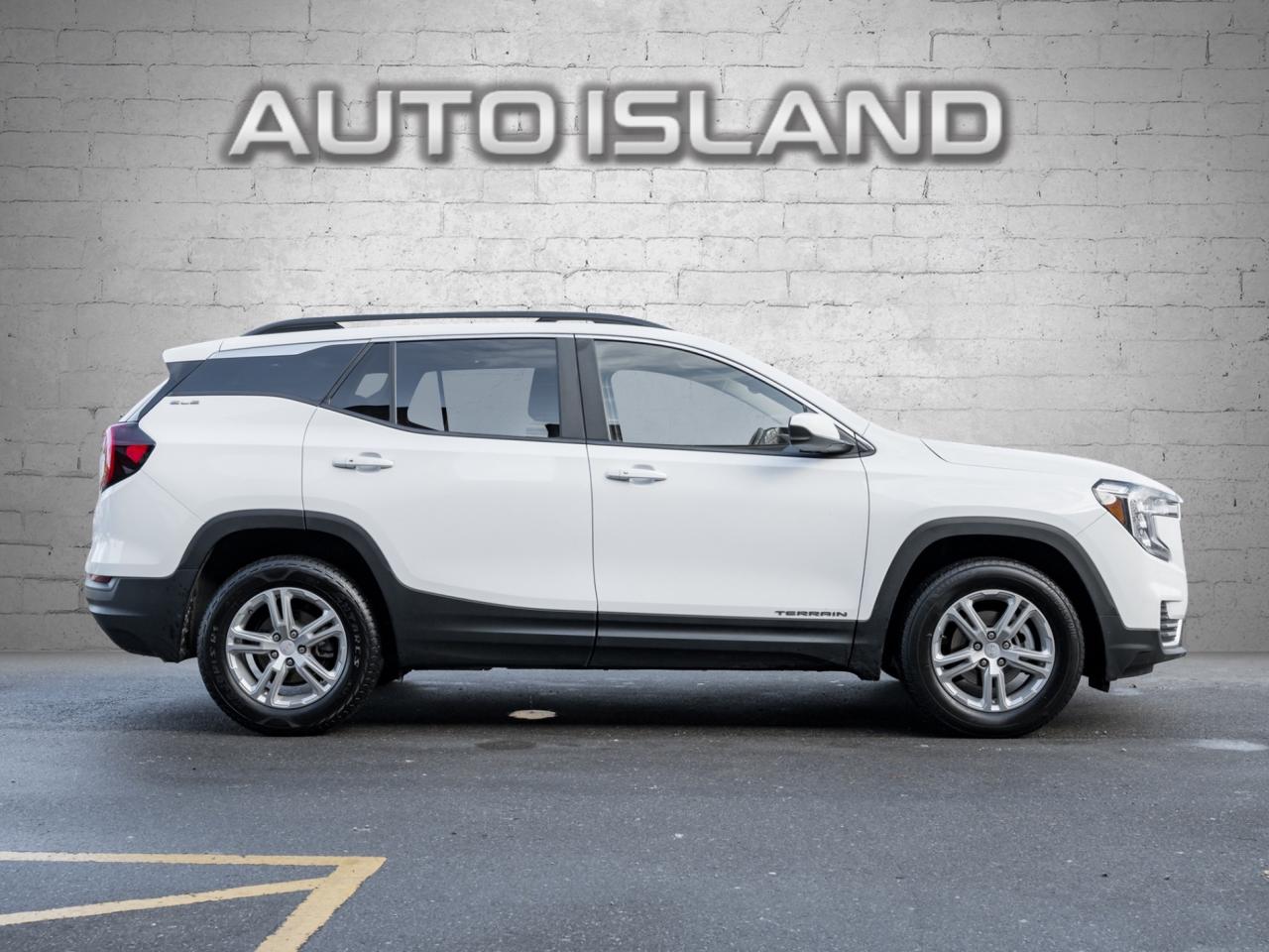 2023 GMC Terrain AWD SLE, Camera, NO ACCIDENT Photo2