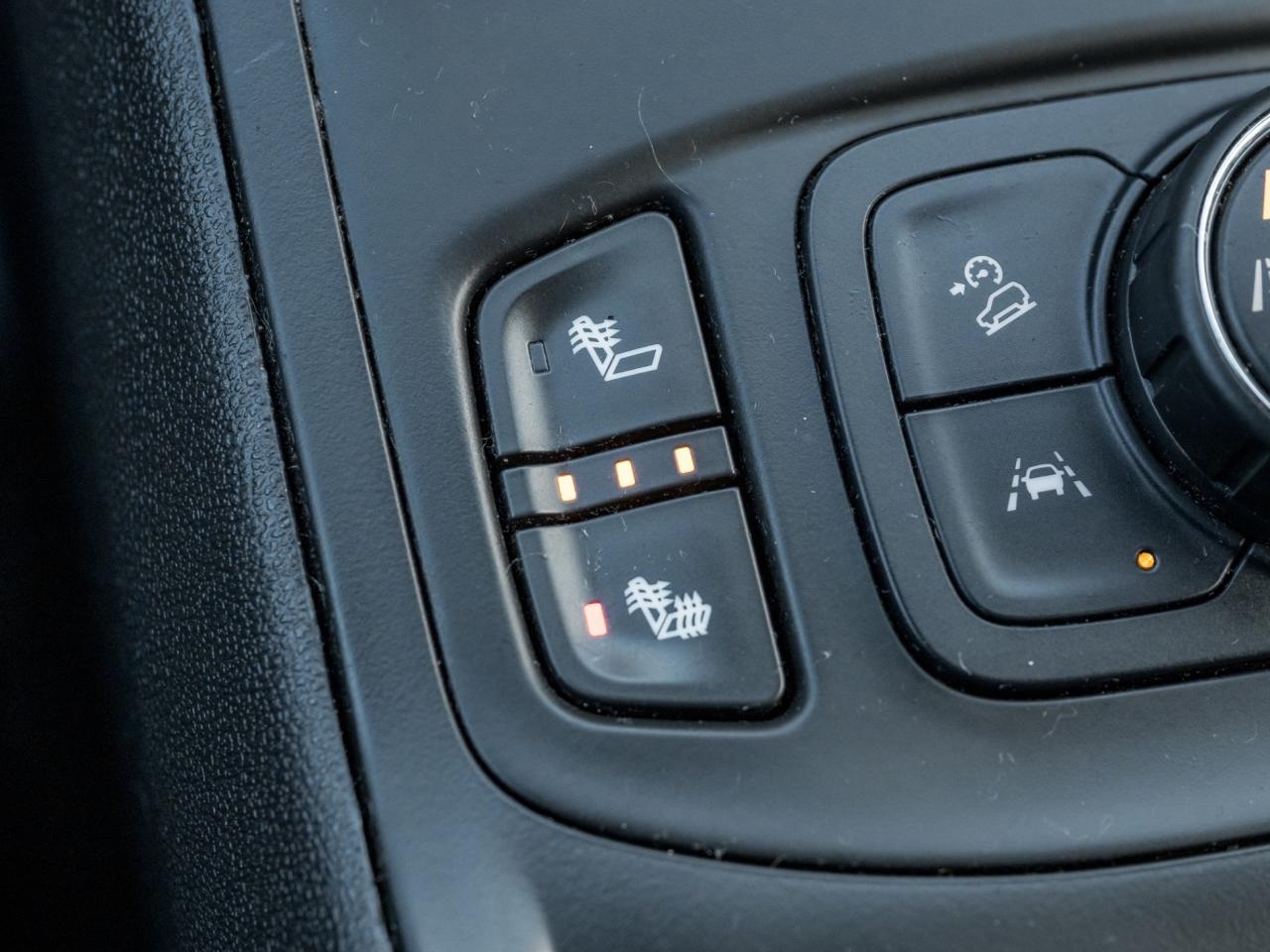 2023 GMC Terrain AWD SLE, Camera, NO ACCIDENT Photo