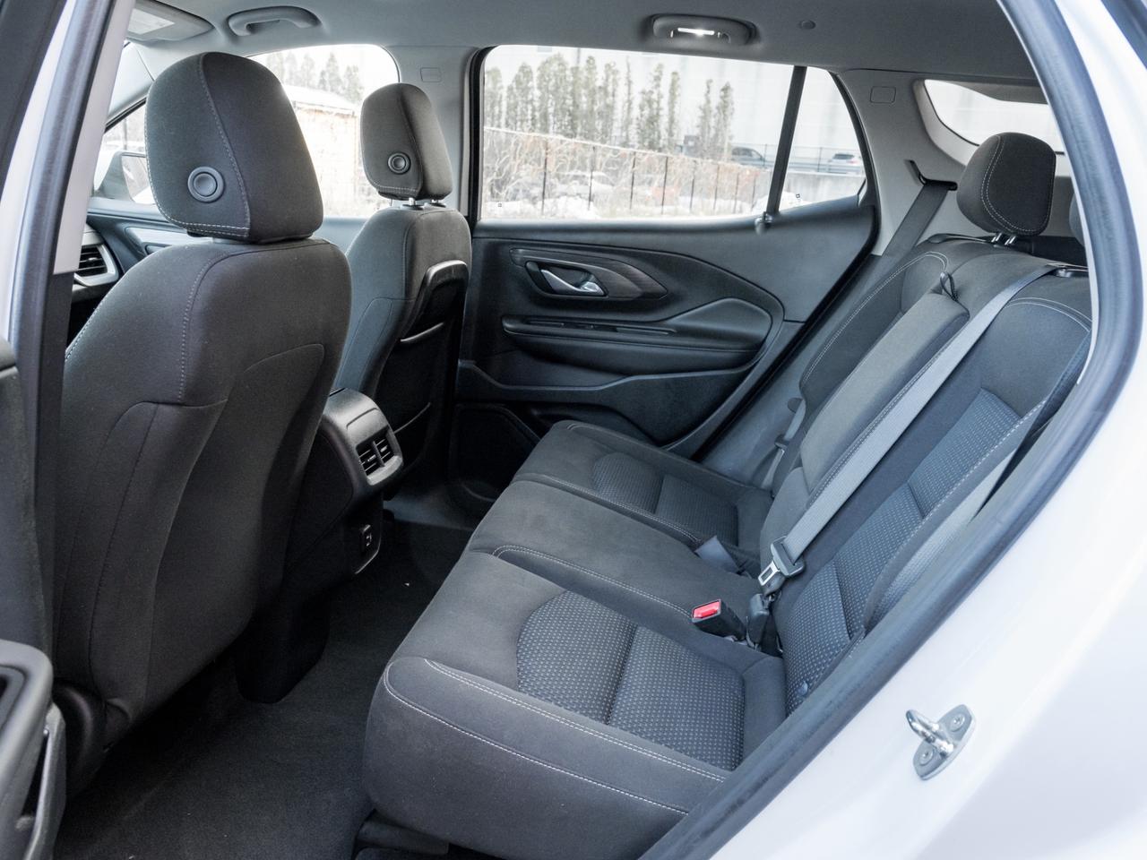 2023 GMC Terrain AWD SLE, Camera, NO ACCIDENT Photo