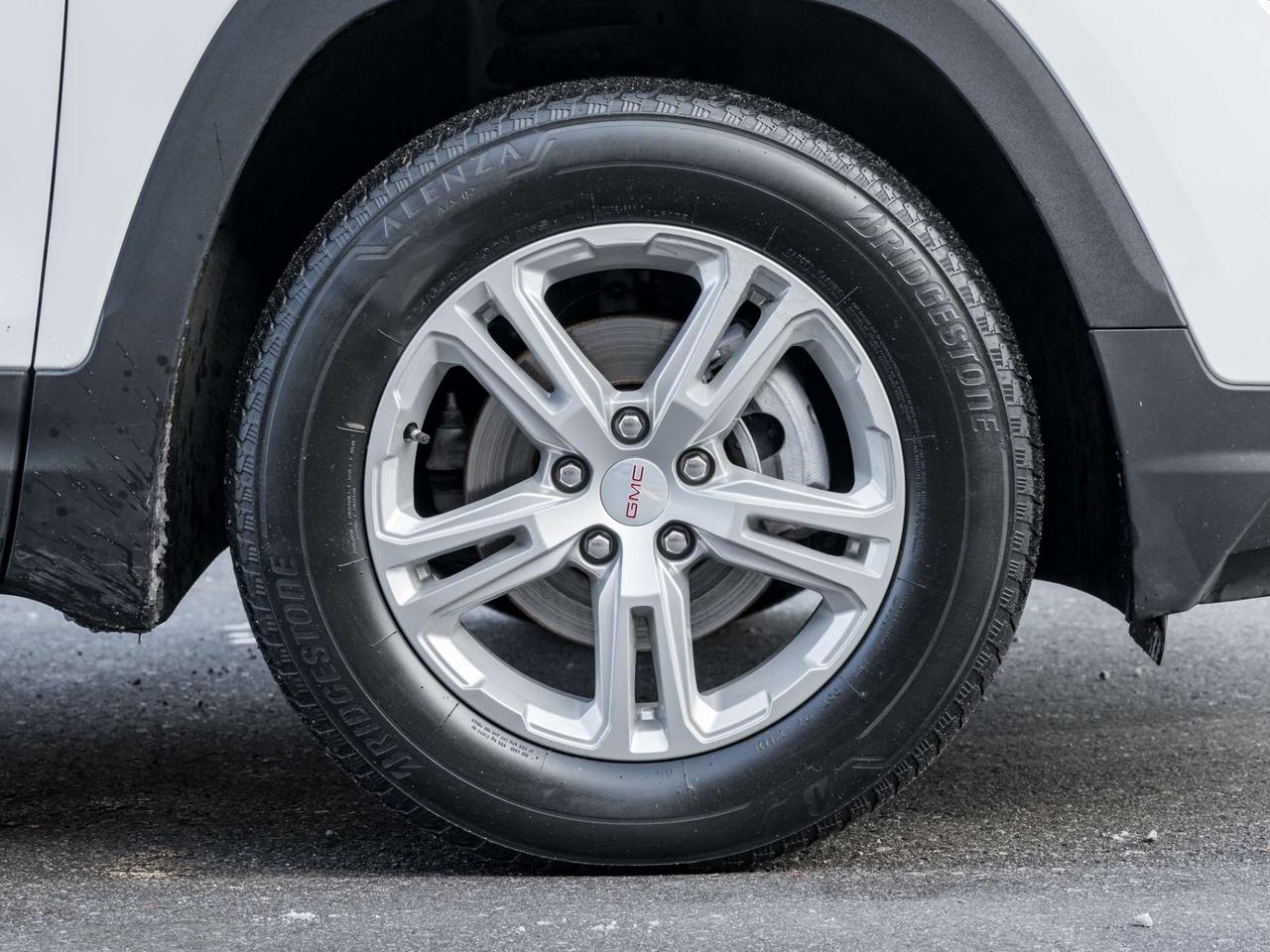 2023 GMC Terrain AWD SLE, Camera, NO ACCIDENT Photo3