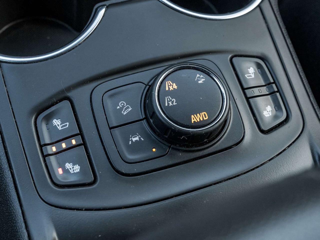 2023 GMC Terrain AWD SLE, Camera, NO ACCIDENT Photo