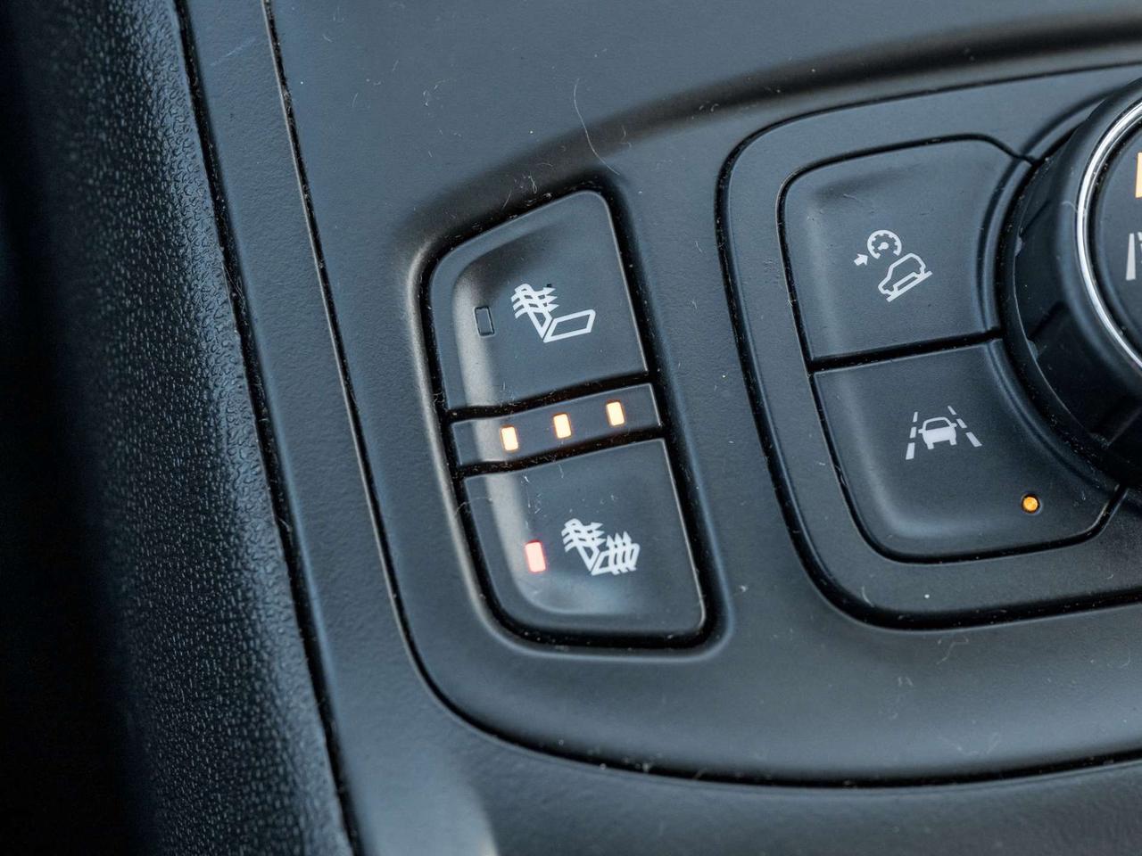 2023 GMC Terrain AWD SLE, Camera, NO ACCIDENT Photo