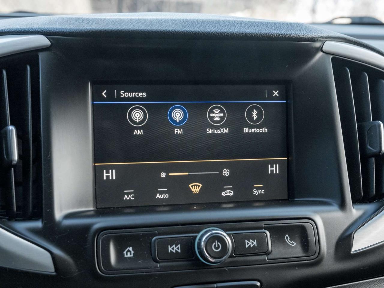 2023 GMC Terrain AWD SLE, Camera, NO ACCIDENT Photo
