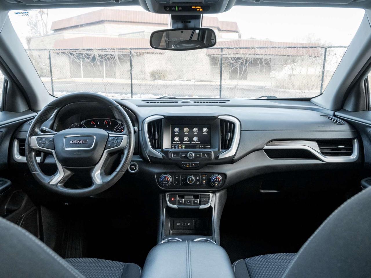 2023 GMC Terrain AWD SLE, Camera, NO ACCIDENT Photo
