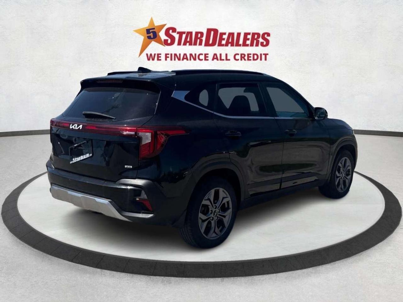 2024 Kia Seltos AWD SUNROOF HEATED SEATS! WE FINANCE ALL CREDIT Photo