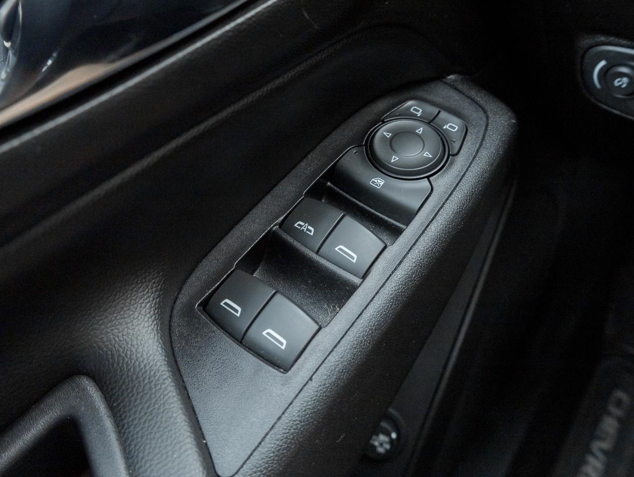 2020 Chevrolet Equinox AWD LT w/2FL -Heated Seats-Carplay-Remote Start-Se Photo