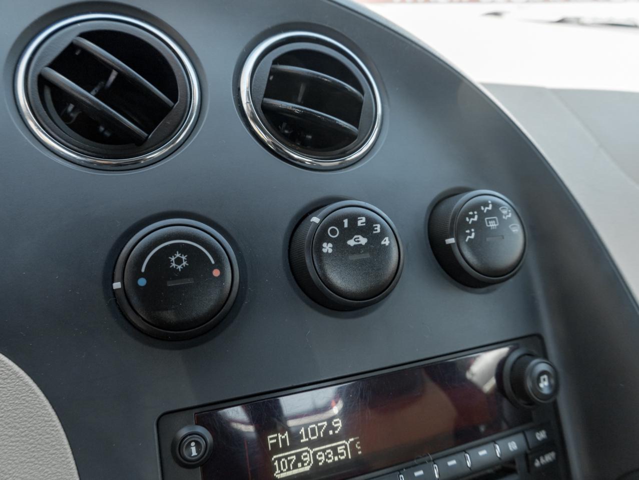 2006 Pontiac Solstice 2DR CONVERTIBLE CPE Photo