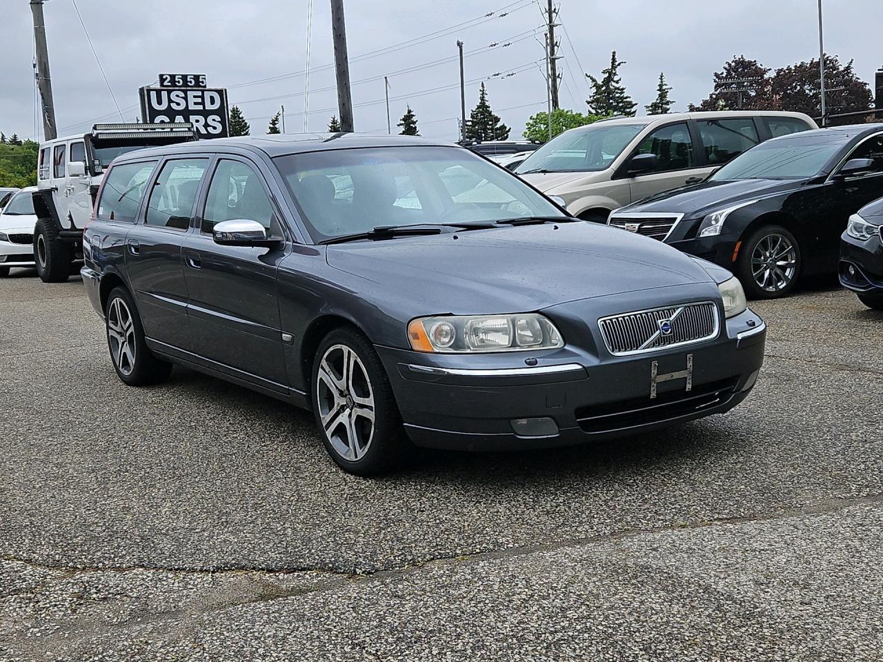 2005 Volvo V70 2.5L 5dr Wgn Turbo Photo2