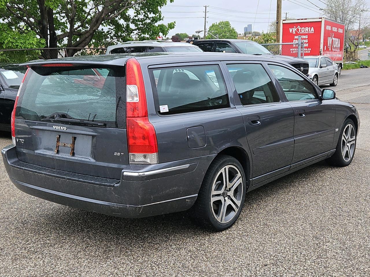 2005 Volvo V70 2.5L 5dr Wgn Turbo Photo3