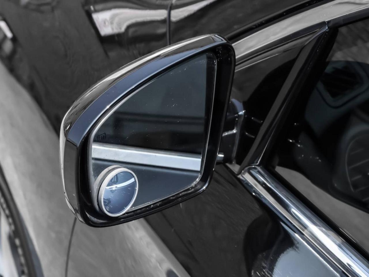 2013 Infiniti JX35 AWD 7 Passenger Photo