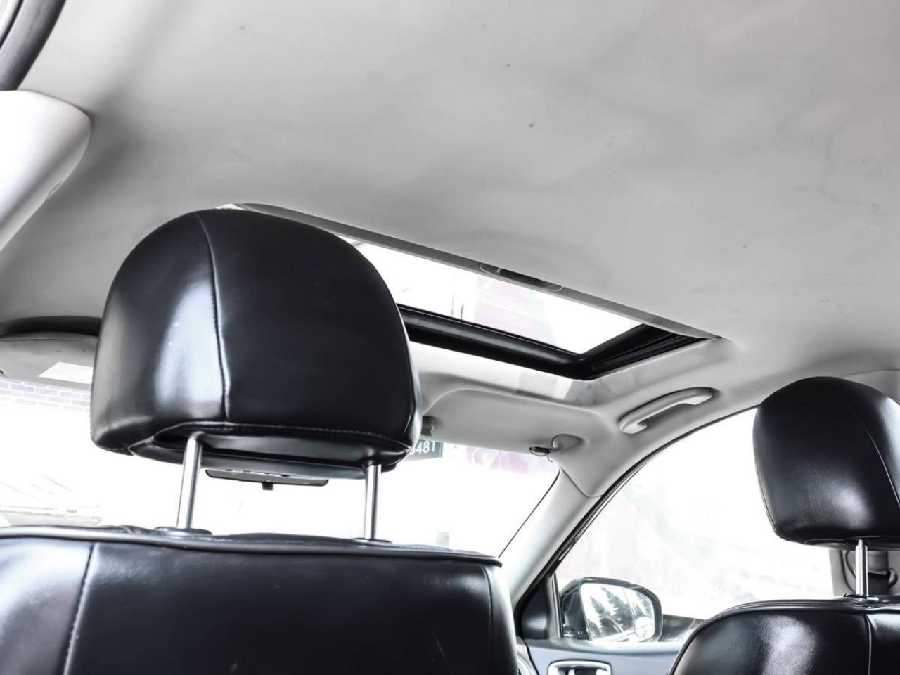 2013 Infiniti JX35 AWD 7 Passenger Photo