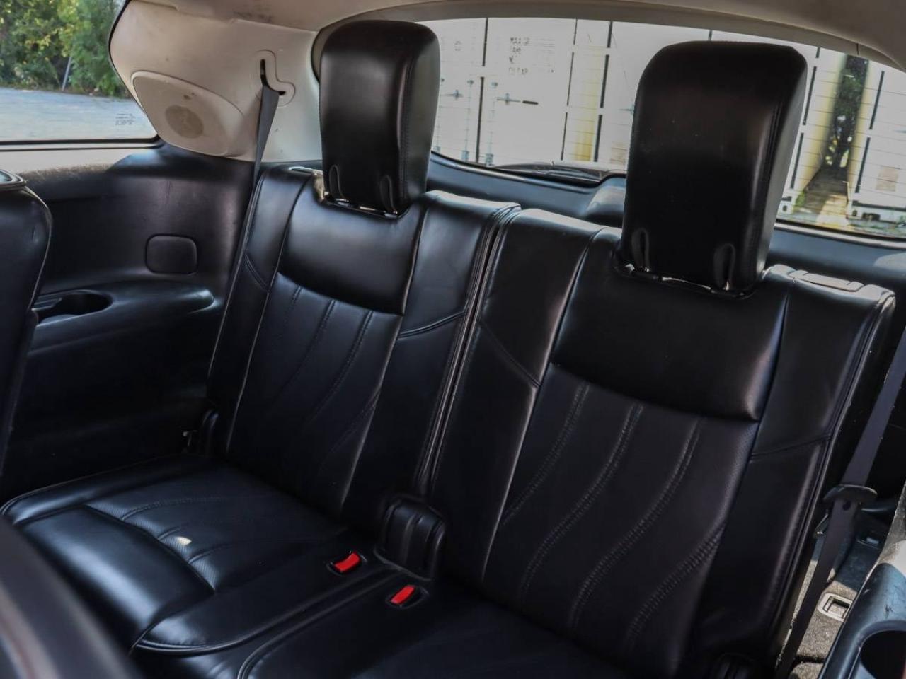 2013 Infiniti JX35 AWD 7 Passenger Photo