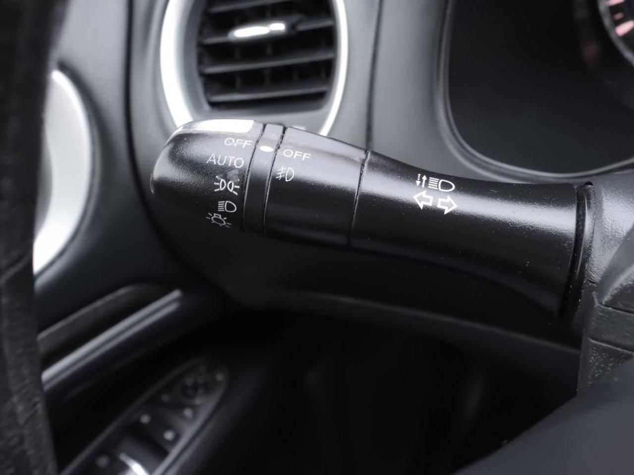 2013 Infiniti JX35 AWD 7 Passenger Photo