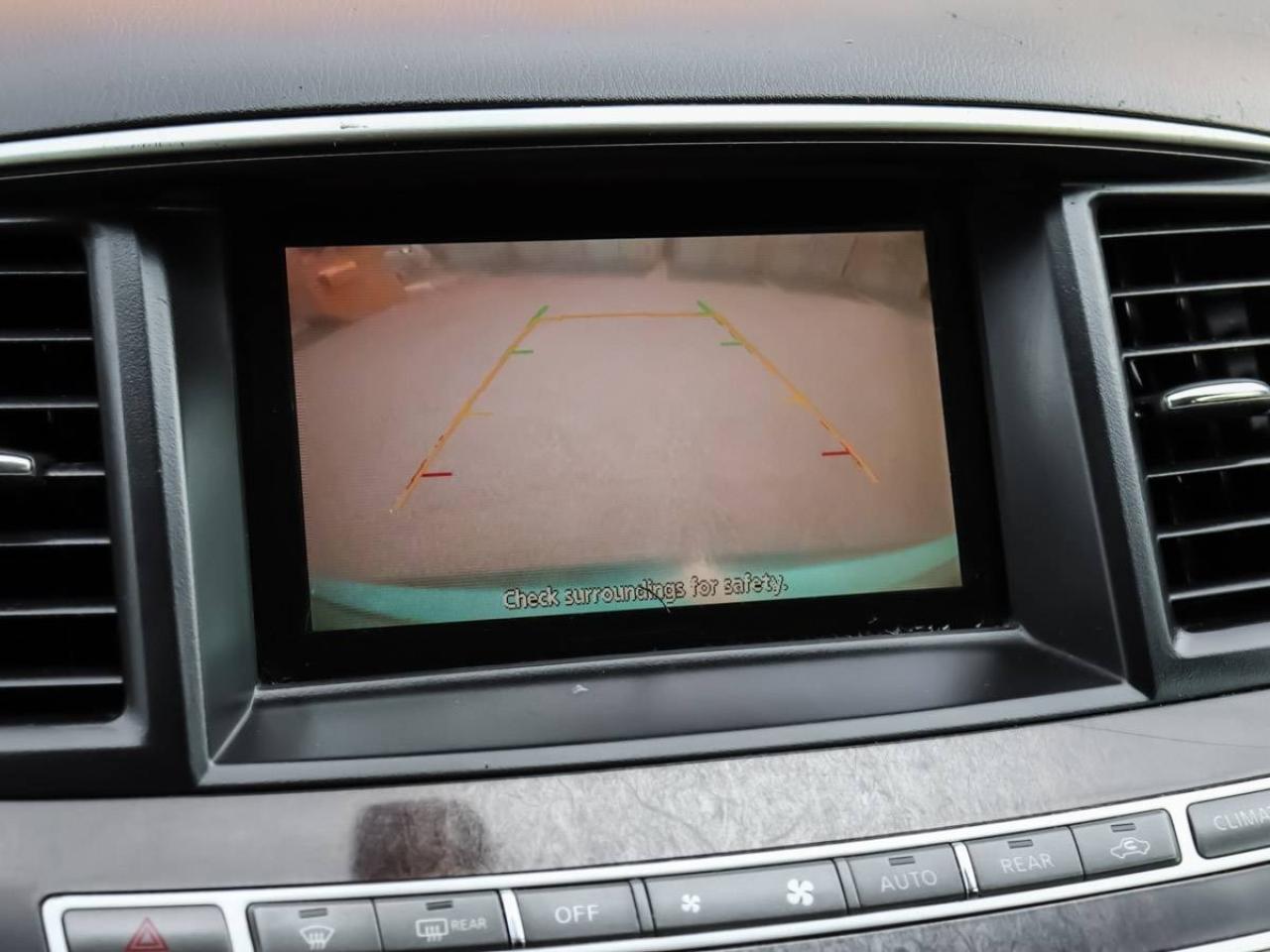 2013 Infiniti JX35 AWD 7 Passenger Photo