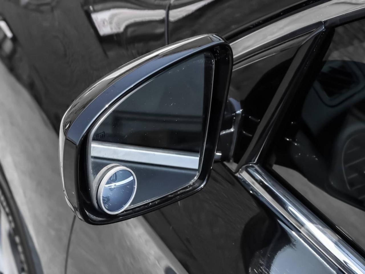 2013 Infiniti JX35 AWD 7 Passenger Photo