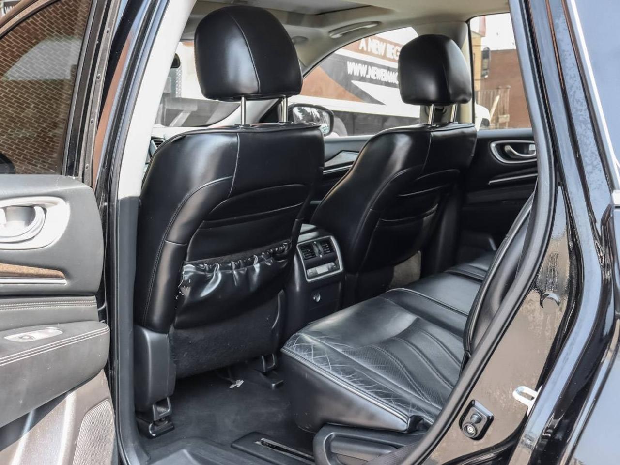 2013 Infiniti JX35 AWD 7 Passenger Photo