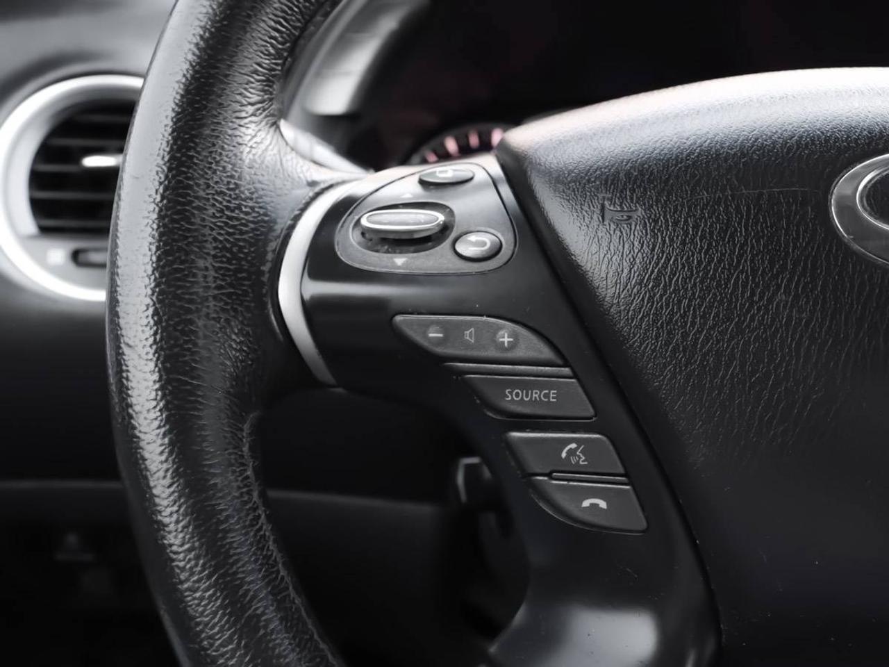 2013 Infiniti JX35 AWD 7 Passenger Photo