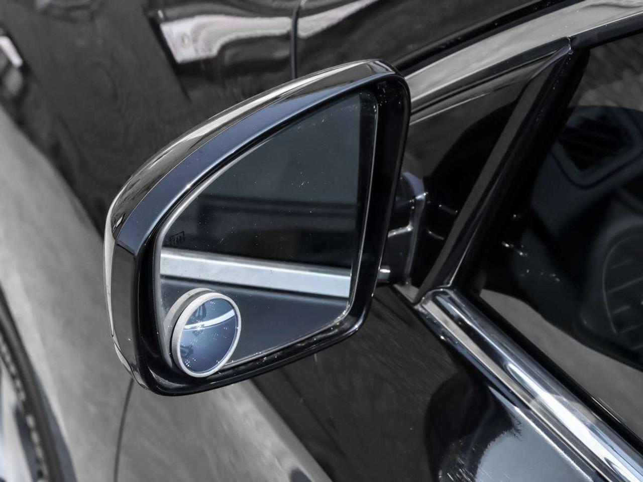 2013 Infiniti JX35 AWD 7 Passenger Photo