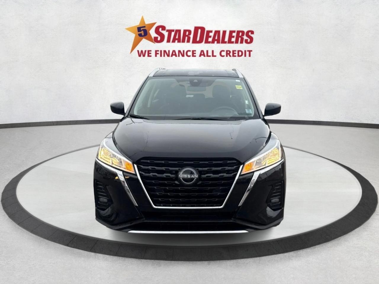 2024 Nissan Kicks FWD HEATED SEATS REMOTE START WE FINANCE ALL CREDT Photo