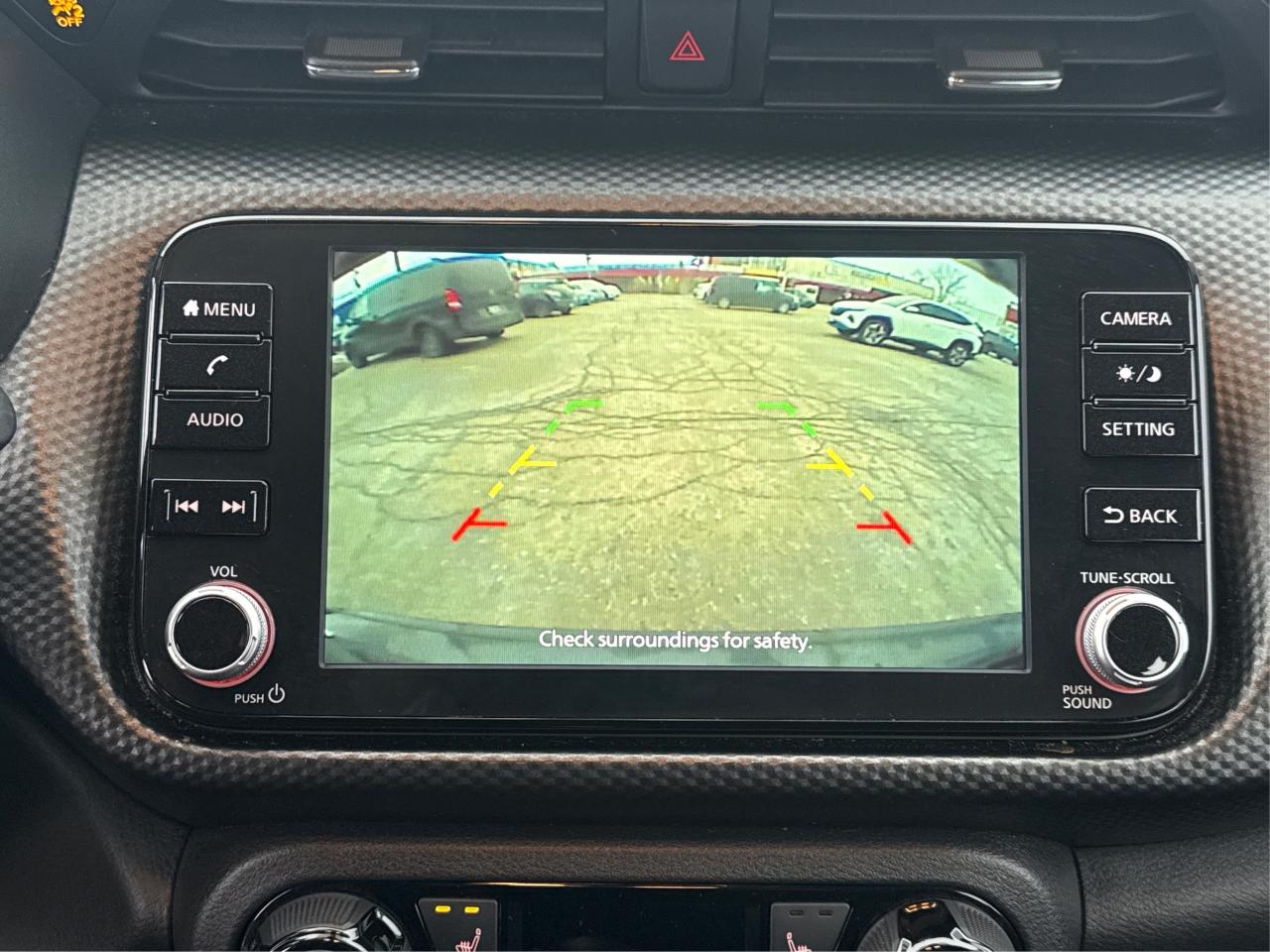 2024 Nissan Kicks FWD HEATED SEATS REMOTE START WE FINANCE ALL CREDT Photo