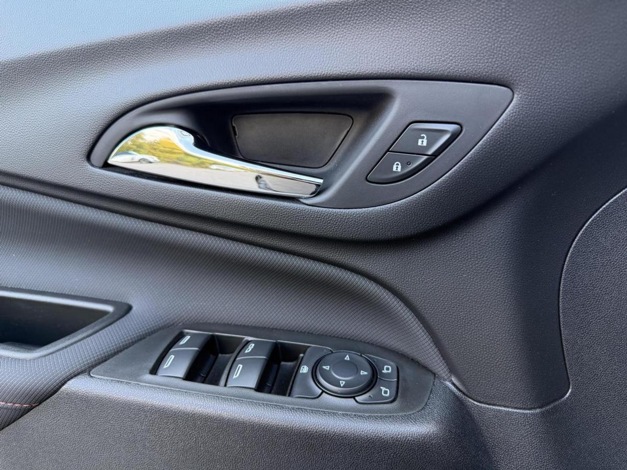 2024 Chevrolet Equinox AWD RS Photo