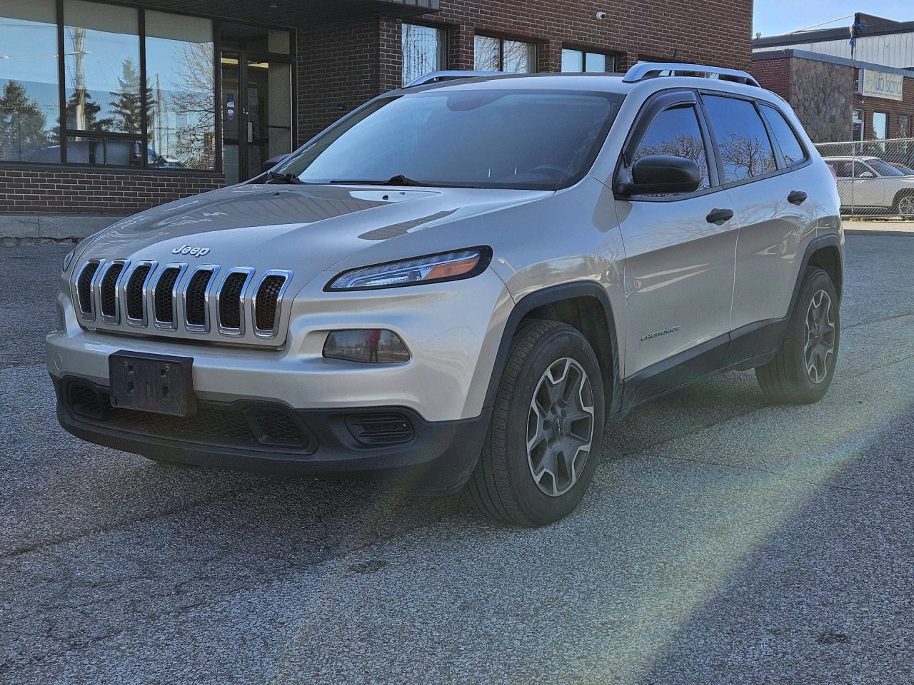 2015 Jeep Cherokee 4WD Sport, Camera, NO ACCIDENT Photo