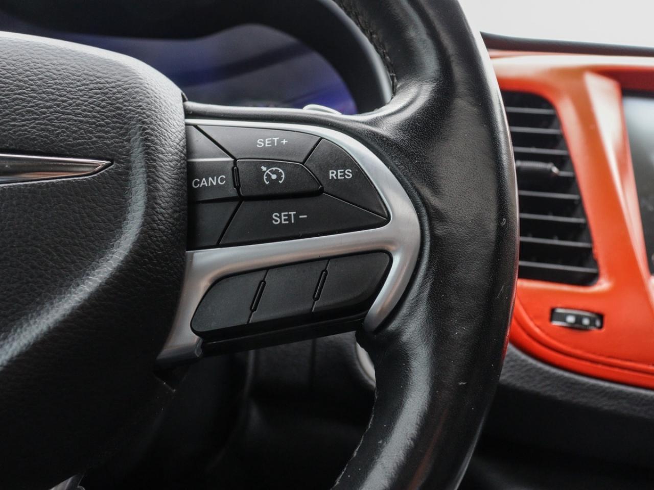 2016 Chrysler 200 Navigation, Camera, Leather, Sunroof Photo