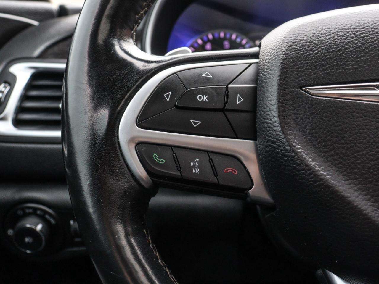 2016 Chrysler 200 Navigation, Camera, Leather, Sunroof Photo