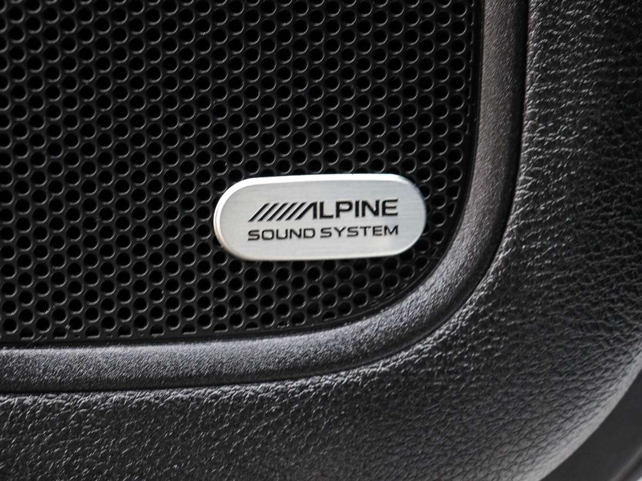 2016 Chrysler 200 Navigation, Camera, Leather, Sunroof Photo